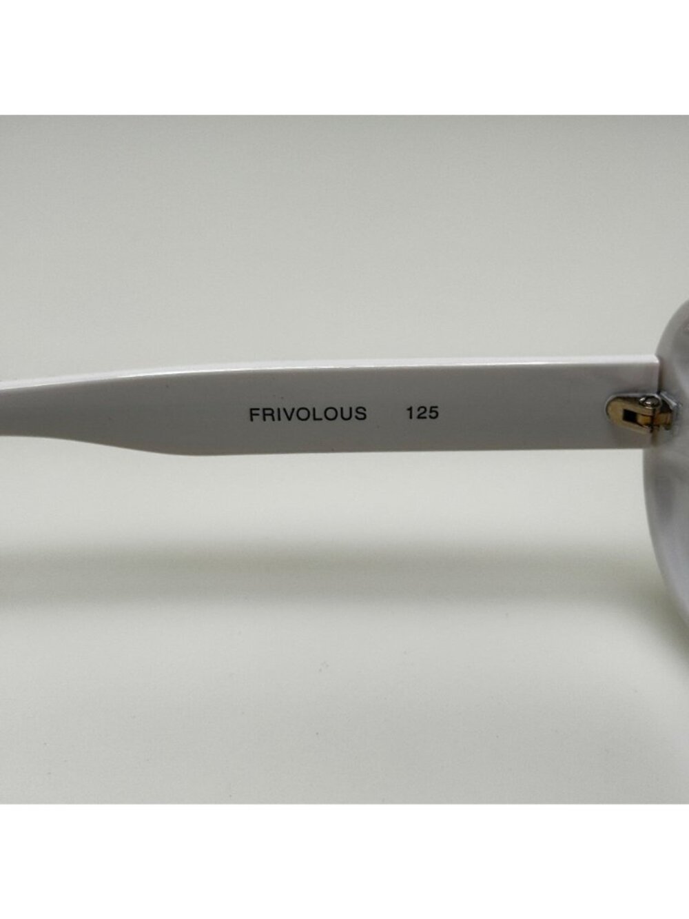 Quay Sunglasses Frivolous White 125 - Picture 6 of 8